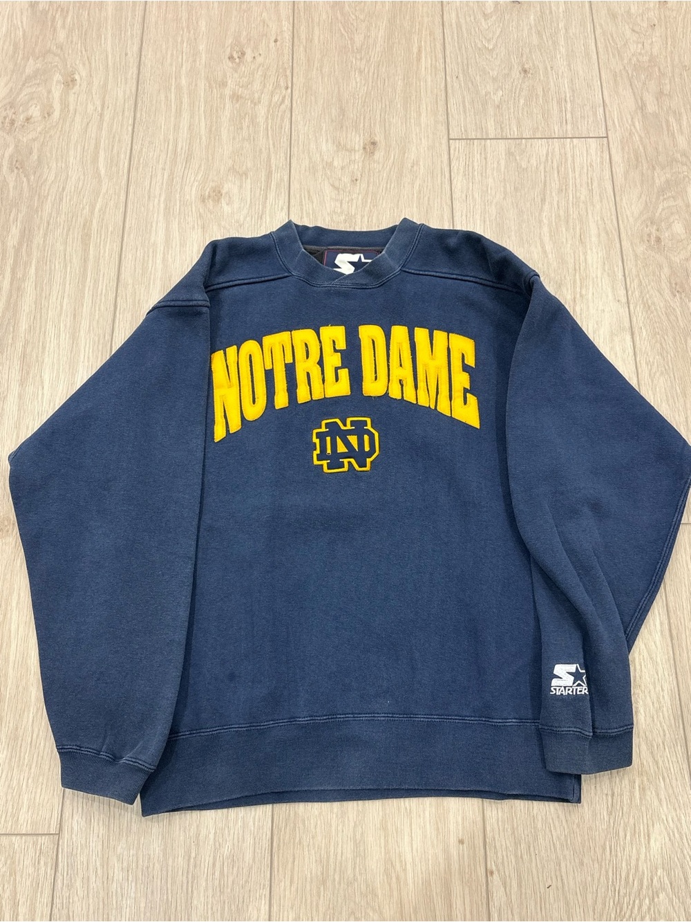 Vintage Notre Dame Fighting Irish Sweatshirt Mens Medium Blue Starter Crewneck